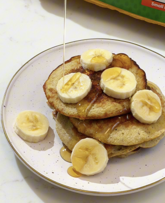 Happy Egg 4 Ingredient Banana Oat Pancakes Recipe 1 v2